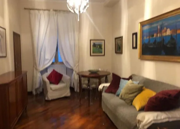 Apartament Rosso Fiorentino